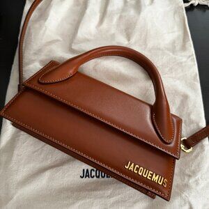 JACQUEMUS - The Long Chiquito in Light Brown